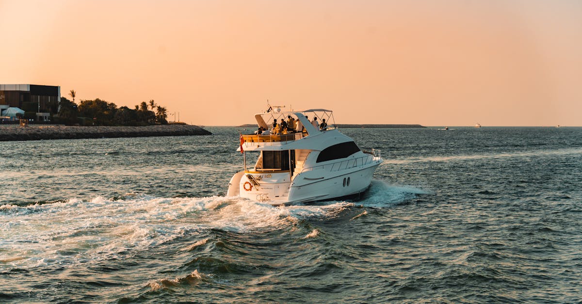 discover luxury yacht charters for unforgettable vacations. explore stunning destinations, enjoy personalized service, and experience the ultimate in comfort and style on the water.
